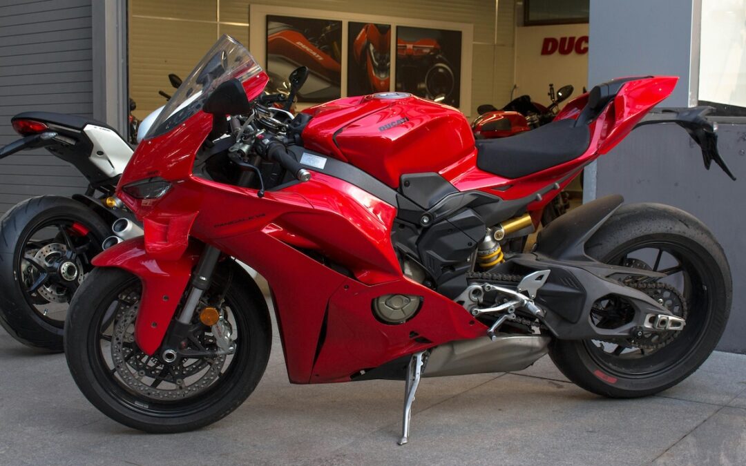 Motorcycle Lock for City Center Parking: How to Protect Your Bike in High-Risk Areas